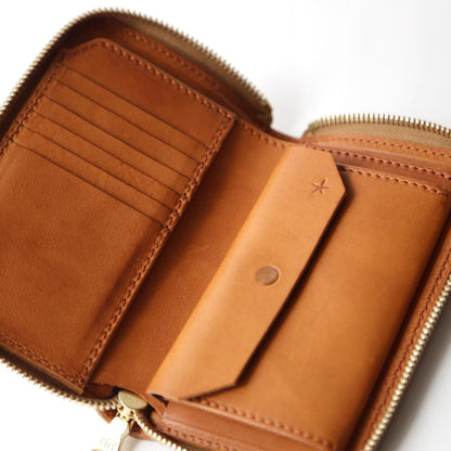 Tochca Aimer Round Zip Wallet  Brown