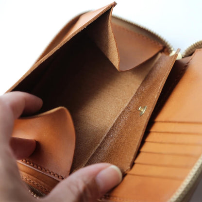 Tochca Aimer Round Zip Wallet  Brown